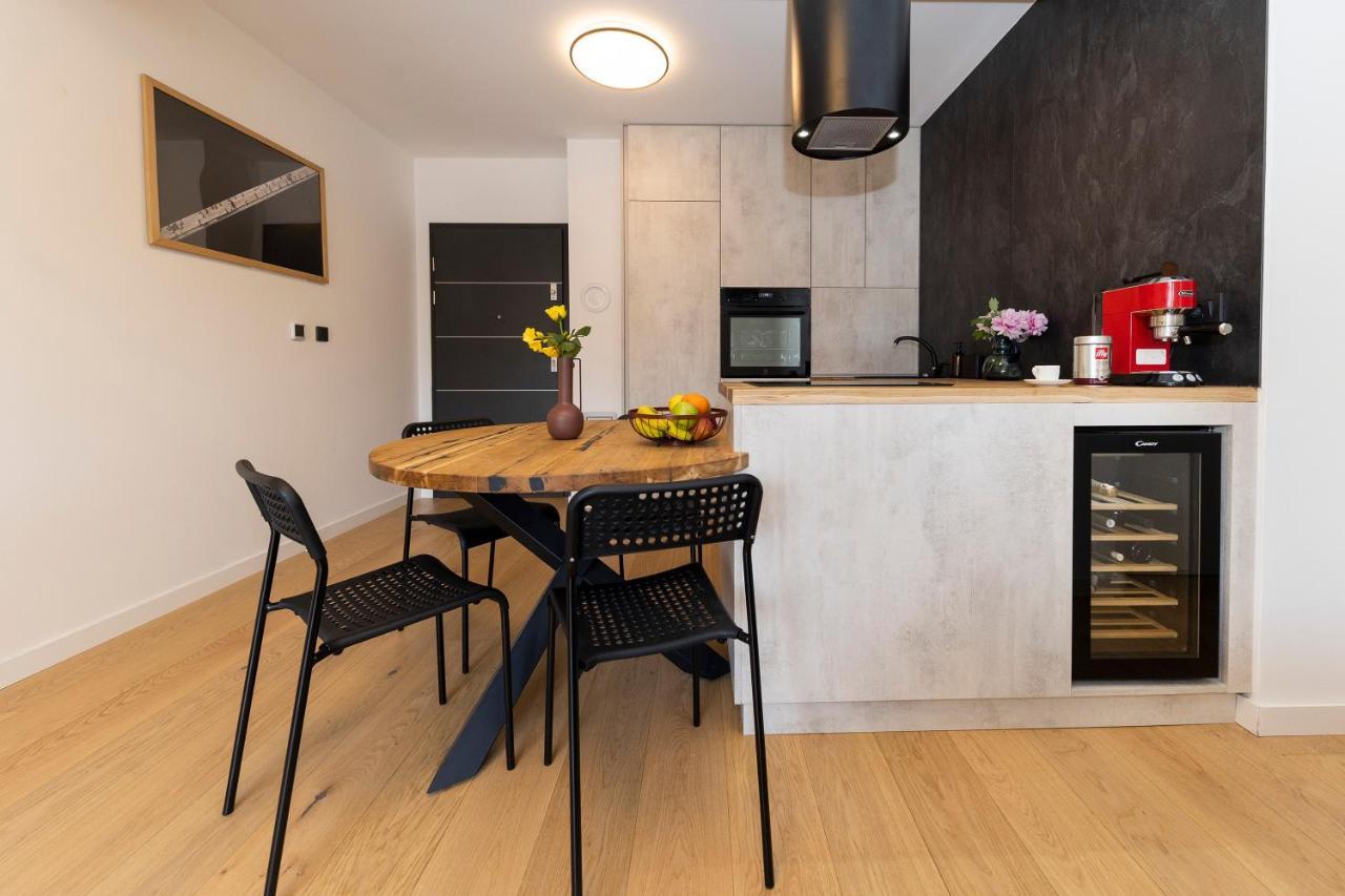 Apartment Pleasing Place Free Private Parking