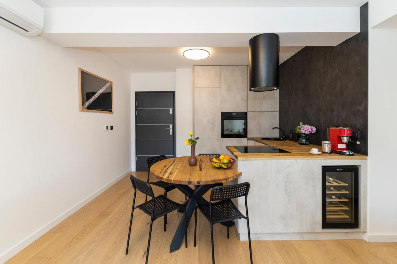 Pleasing Place Free Private Parking Appartement